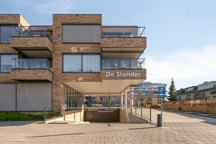 Photo 35 of Wilhelminastraat 77