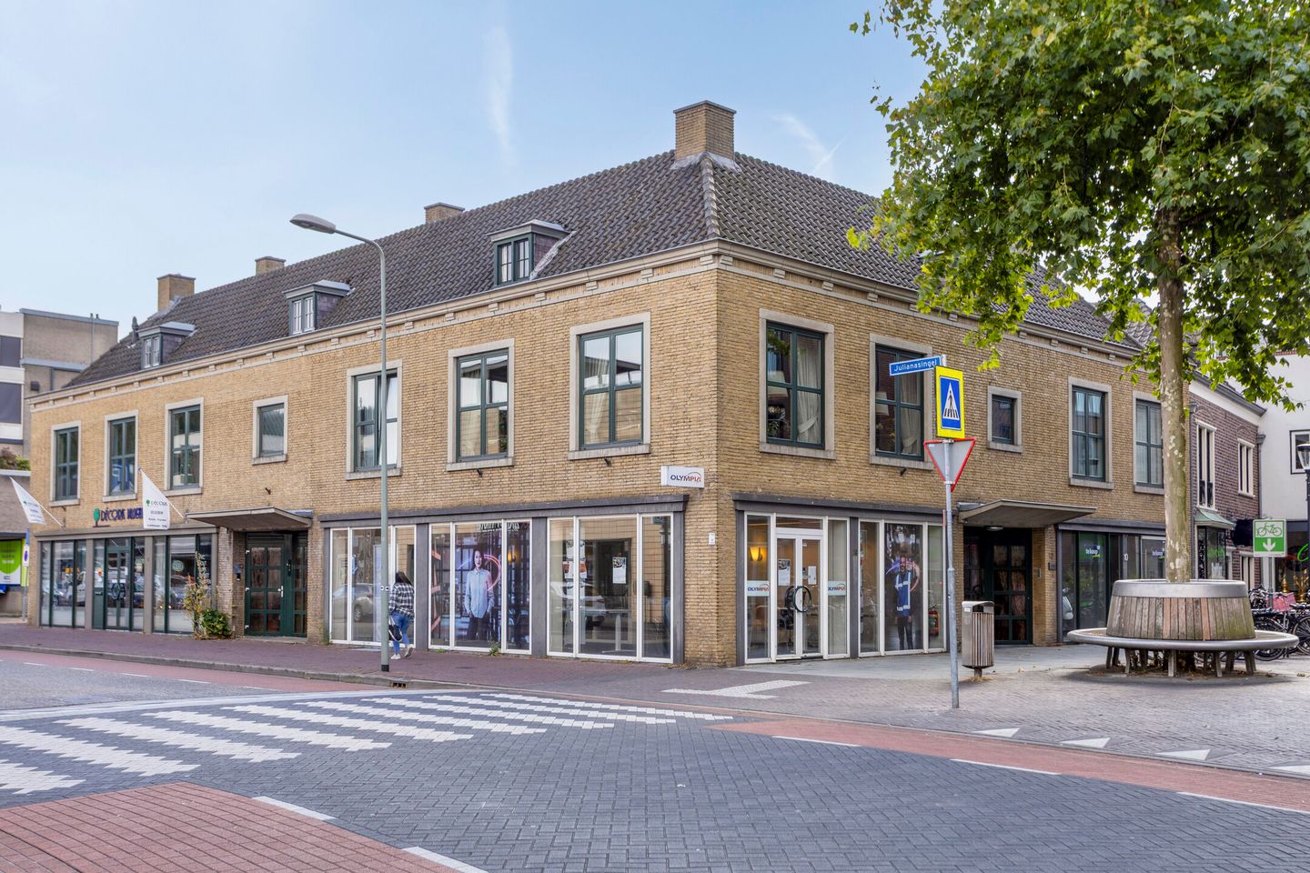 View photo 5 of Hofstraat 14