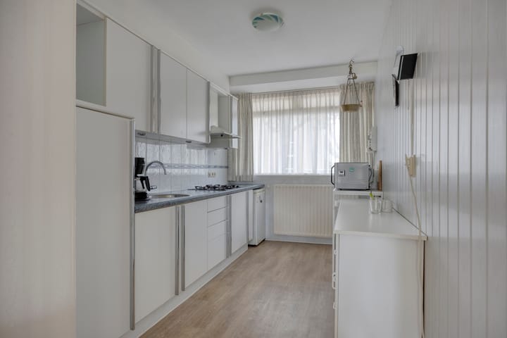 Photo 11 of Malvert 6249