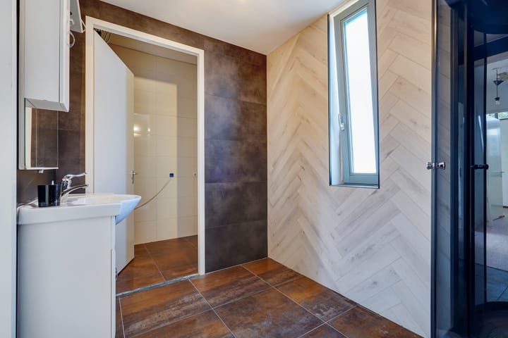 Foto 23 van Hasebroekstraat 73