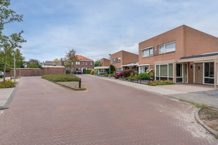 Foto 2 van Nestelaar 9