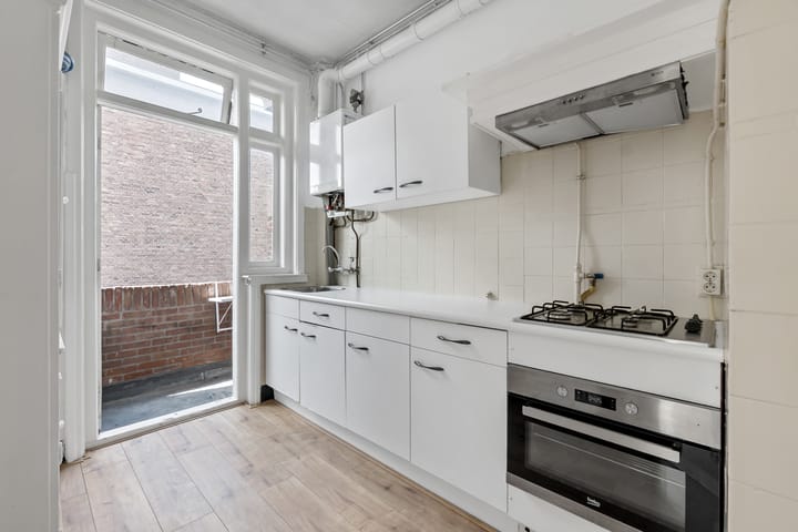 Photo 5 of Wapenveldestraat 59