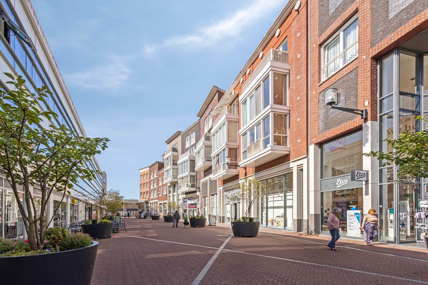 Foto 1 van Uitstraat 79