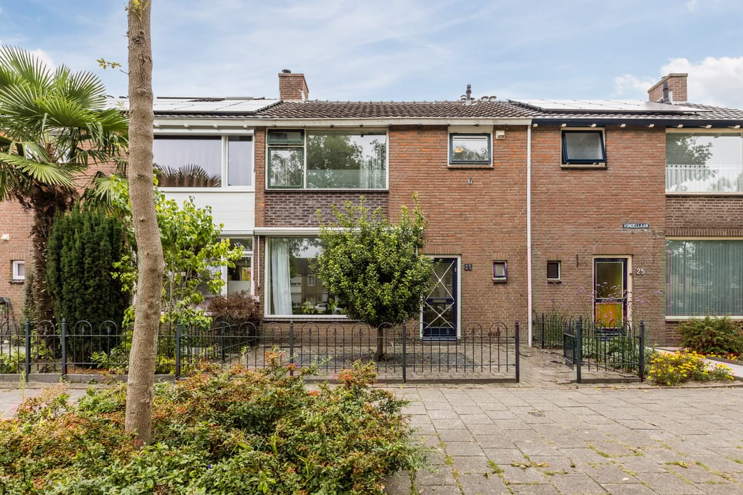 Photo 1 of Vondellaan 23