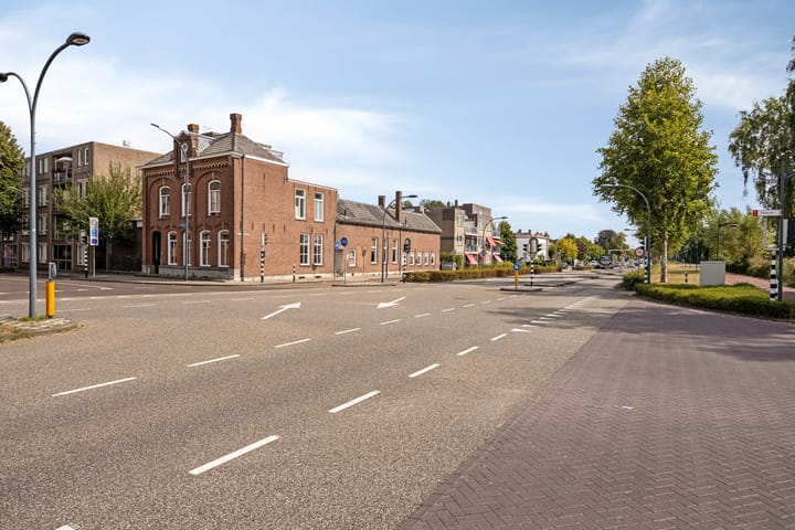 Noorder Parallelweg 1, Waalwijk