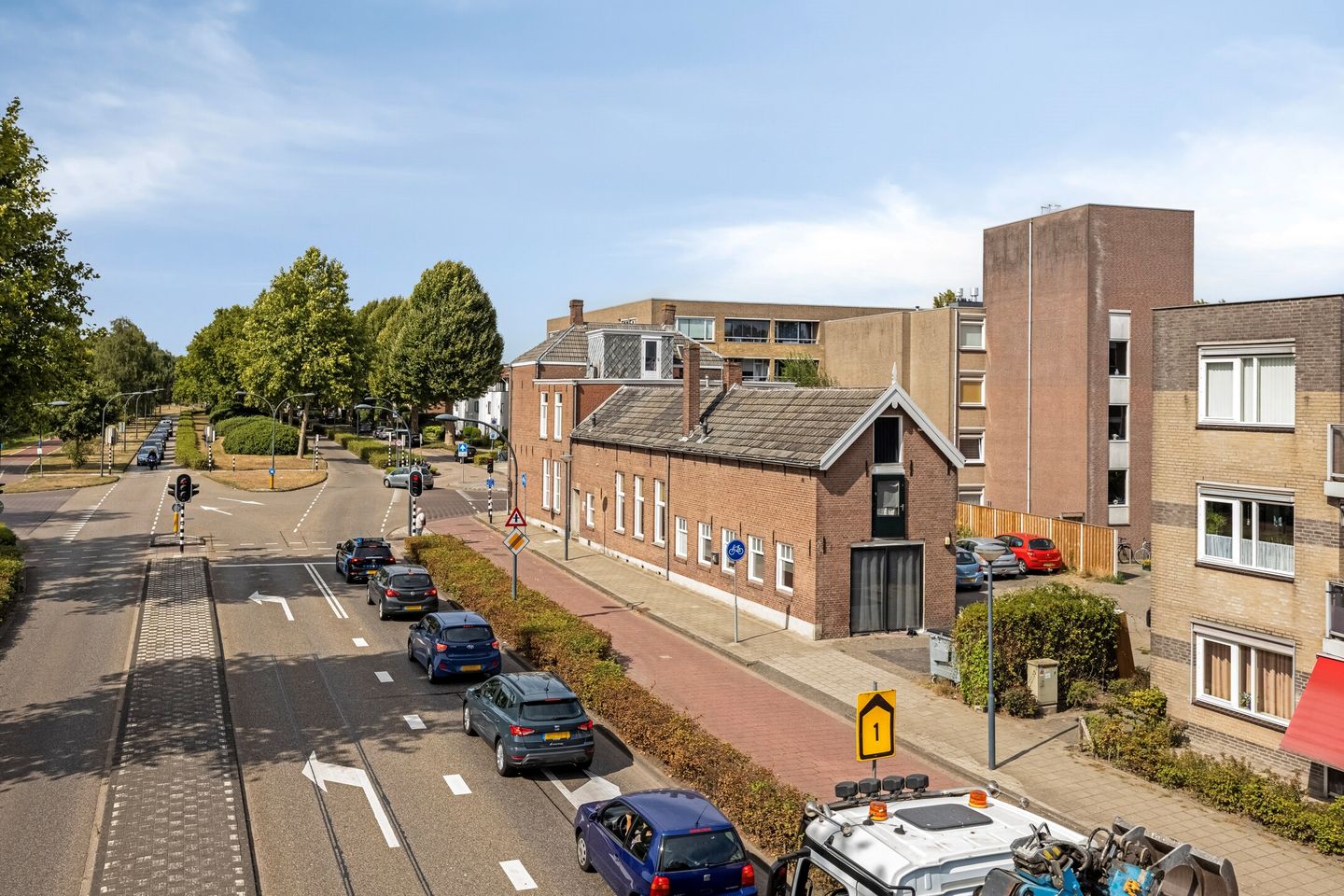 View photo 4 of Noorder Parallelweg 1