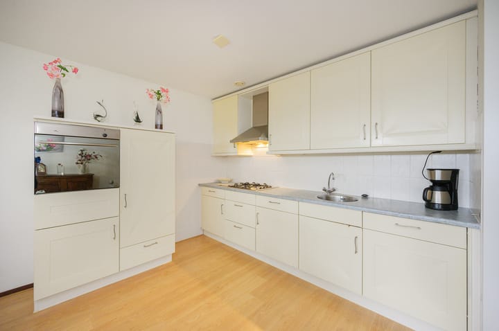 Photo 11 of Anjerstraat 2