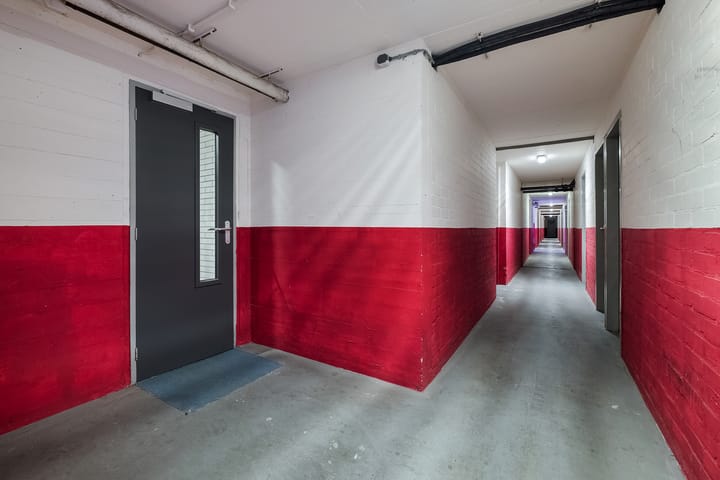 Photo 36 of Veenstraat 138