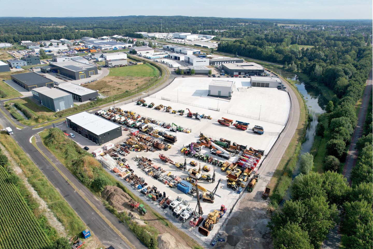 Bekijk foto 1 van Handelsweg 20