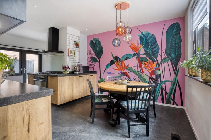 Photo 17 of Julianastraat 1