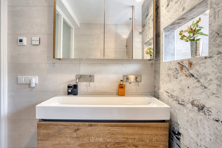 Photo 25 of Julianastraat 1