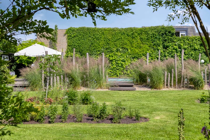 Photo 59 of Julianastraat 1