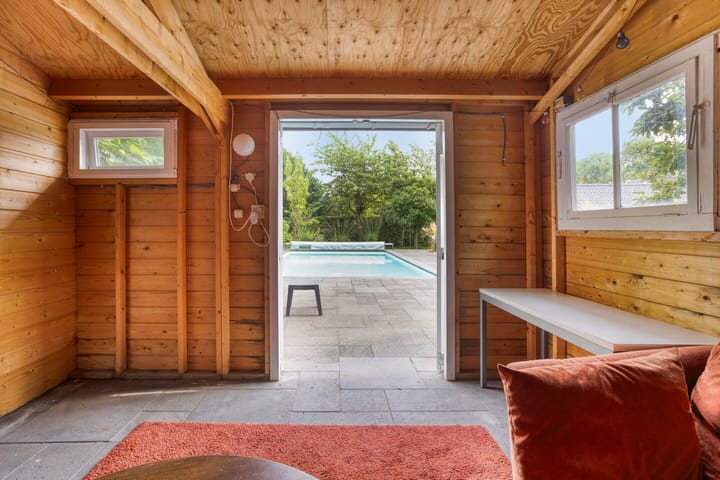 Photo 63 of Julianastraat 1