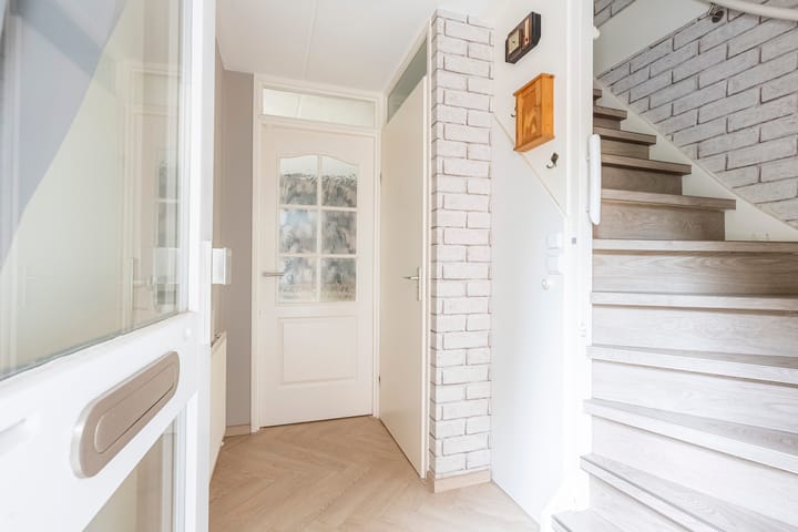 Foto 2 van van Doesburglaan 82