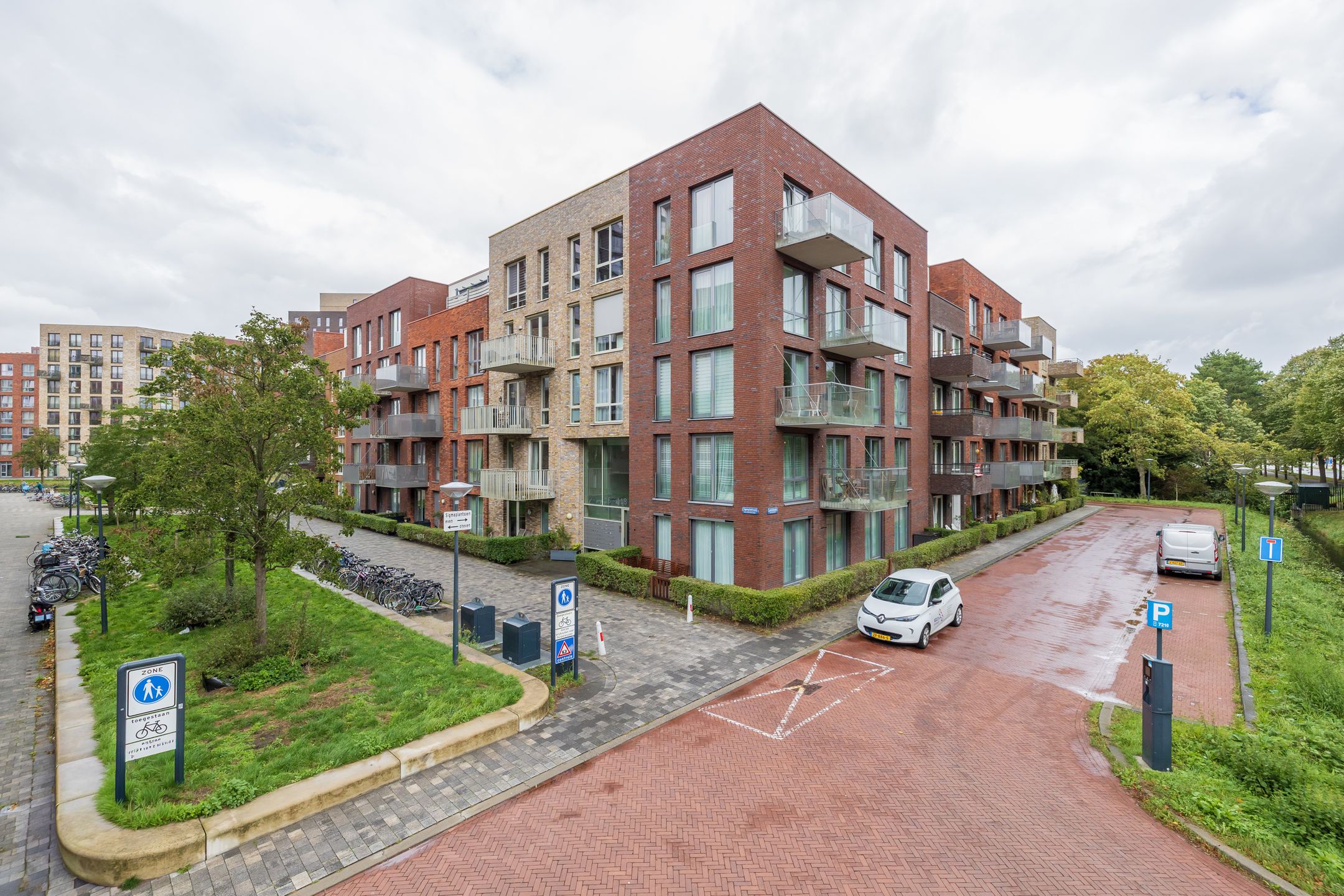 Sigmaplantsoen, 102, Leiden, 2321KN, Zuid-Holland, Nederland 102 