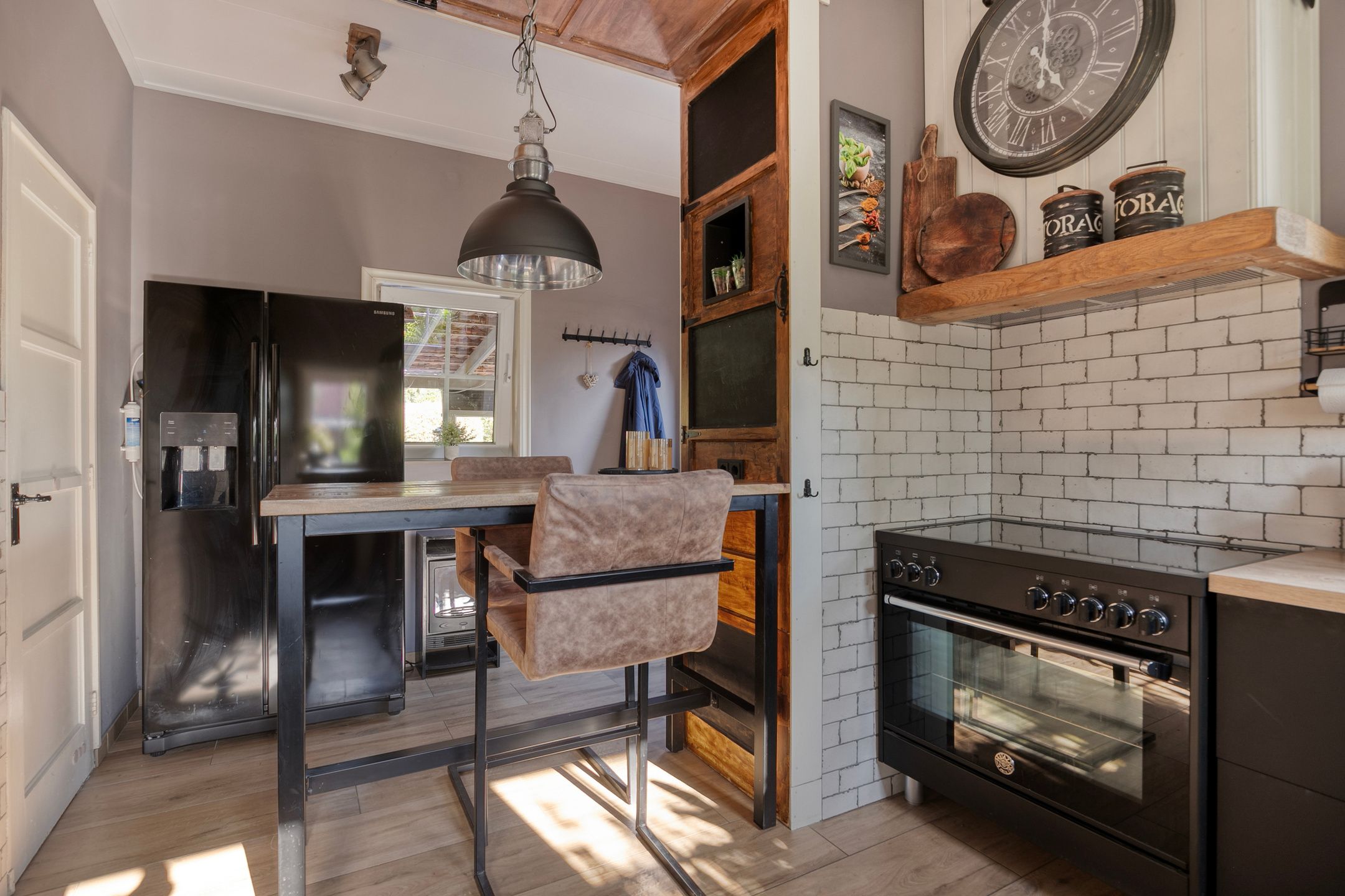 Photo 12 of Burg. Verplankeplein 12