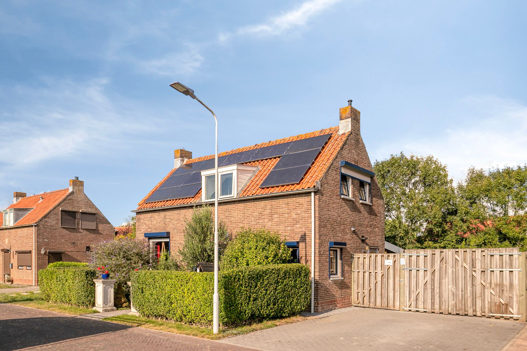 Photo 36 of Burg. Verplankeplein 12