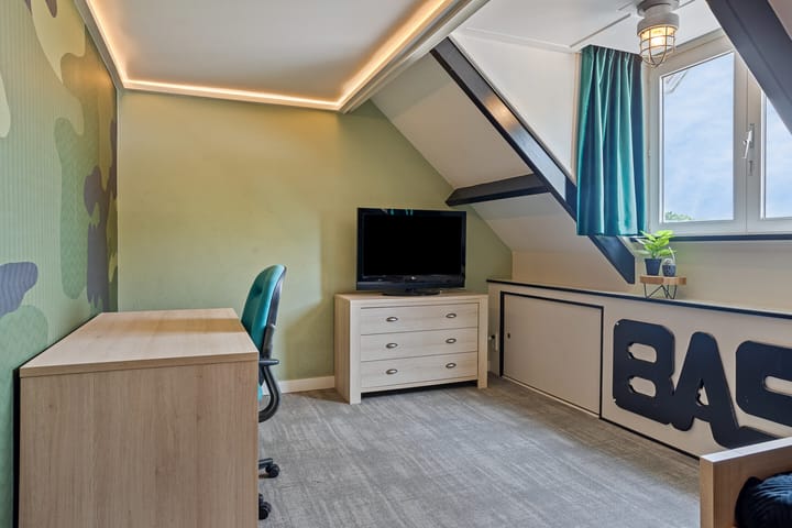 Photo 32 of Julianastraat 78