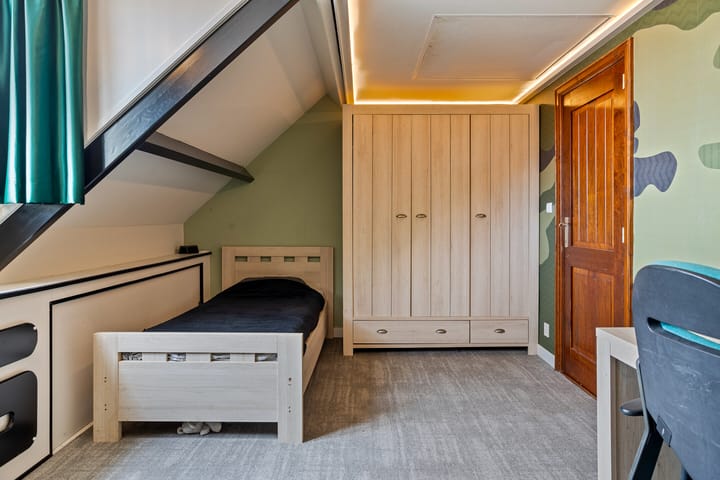 Photo 33 of Julianastraat 78