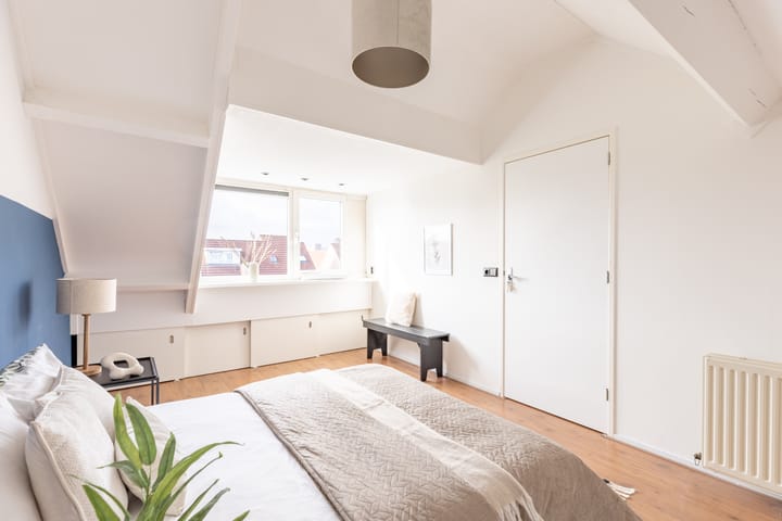 Foto 37 van Henriëtte Roland Holststraat 5