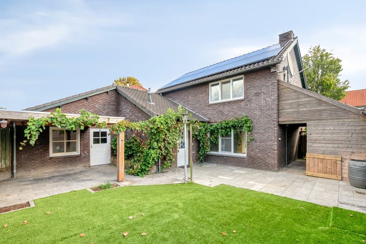 Photo 2 of Beukenlaan 13