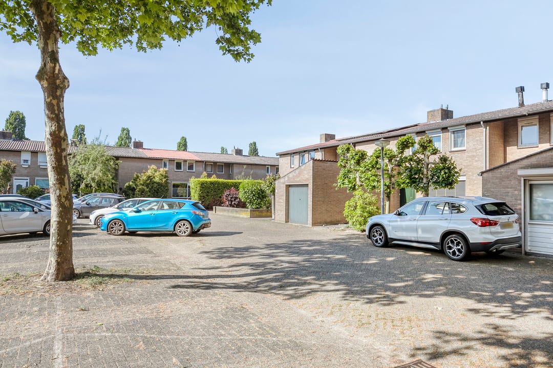 Foto 8 van Tarantostraat 33