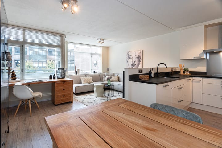 Foto 2 van Veerplein 122