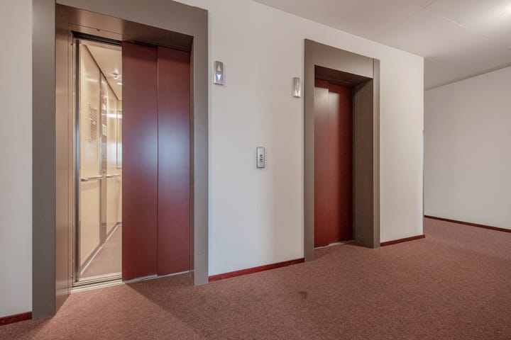 Photo 8 of Van Embdenstraat 94