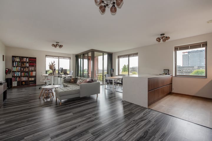 Photo 12 of Van Embdenstraat 94