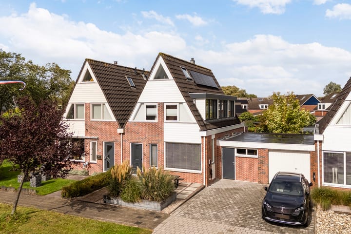 Photo 5 of Miniawier 10