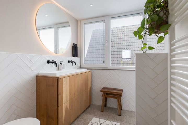 Photo 38 of Miniawier 10