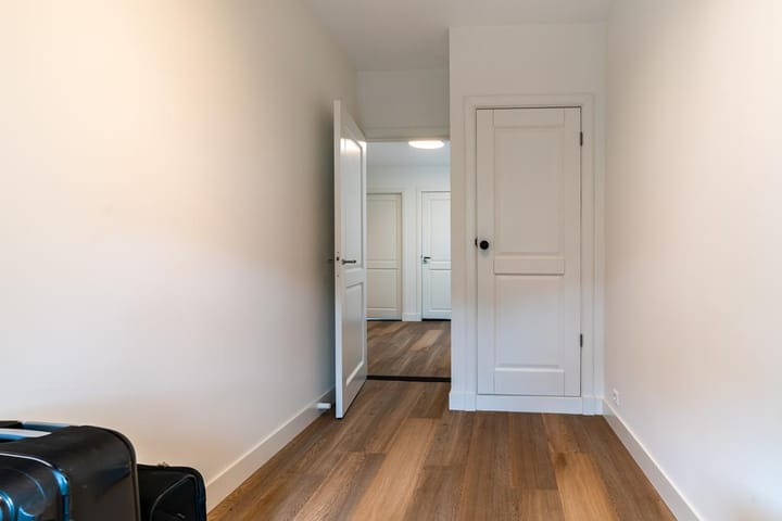 Foto 50 van Waalsdorperweg 37