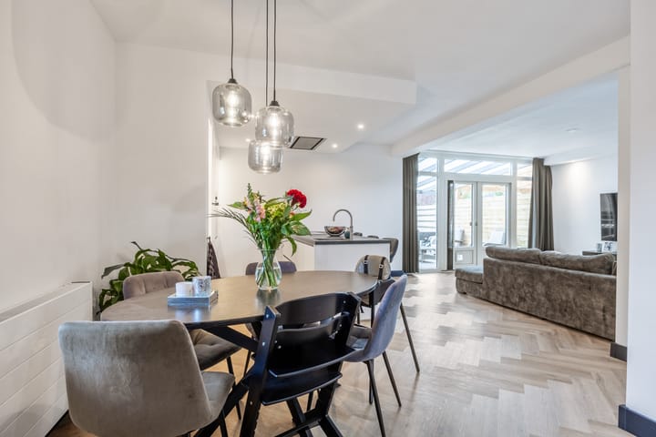 Foto 2 van Ten Oeverlaan 109