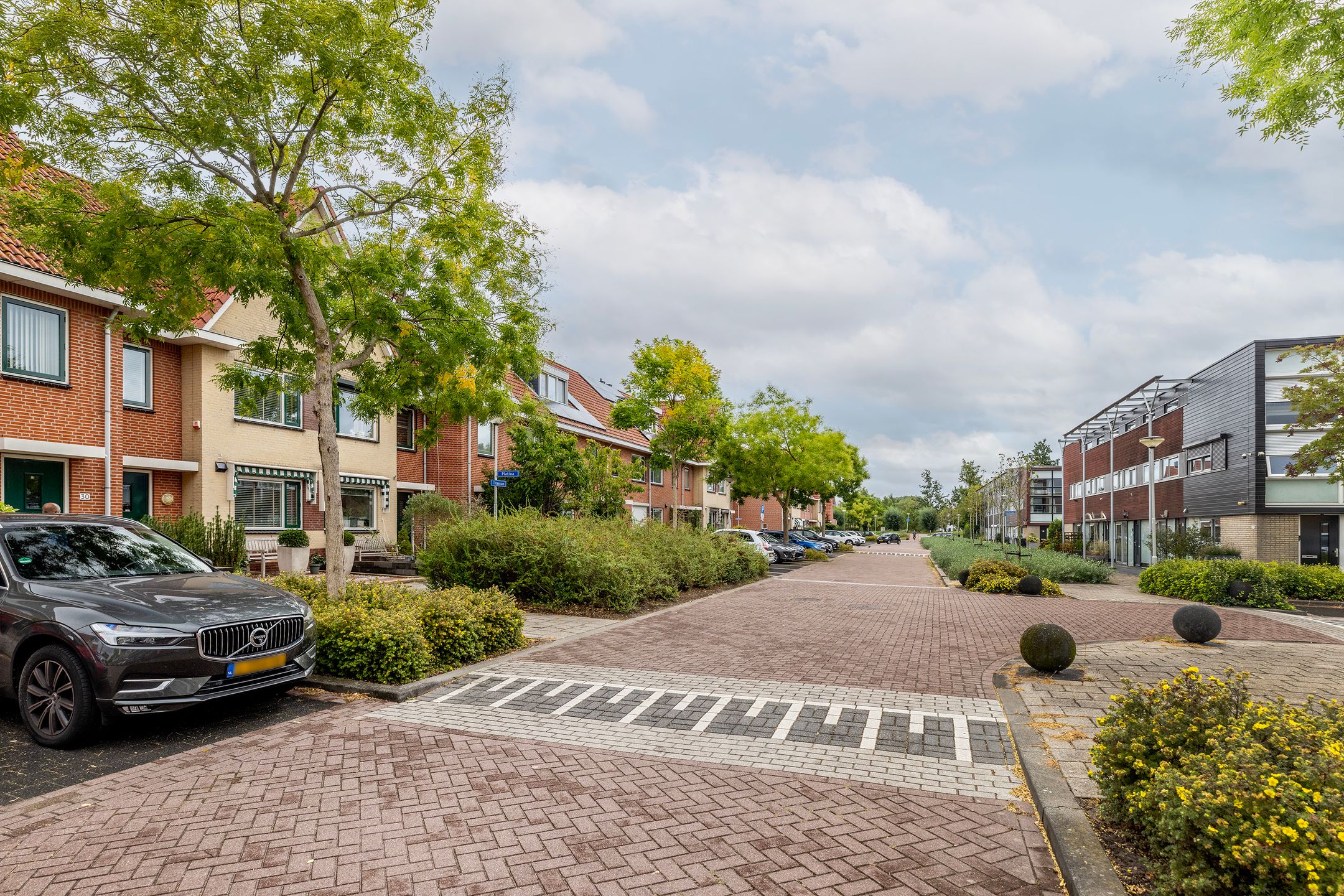 Foto 6 van Titanium 32