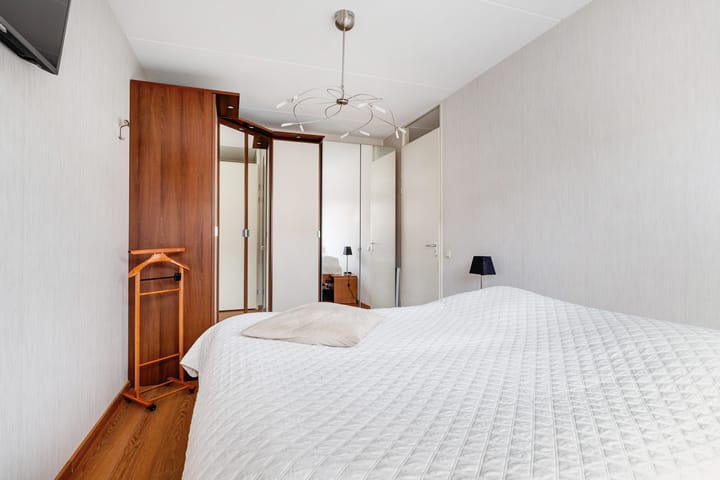 Foto 20 van Titanium 32