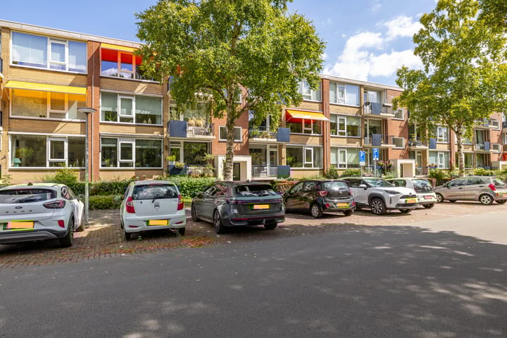 Photo 31 of Thorbeckelaan 128