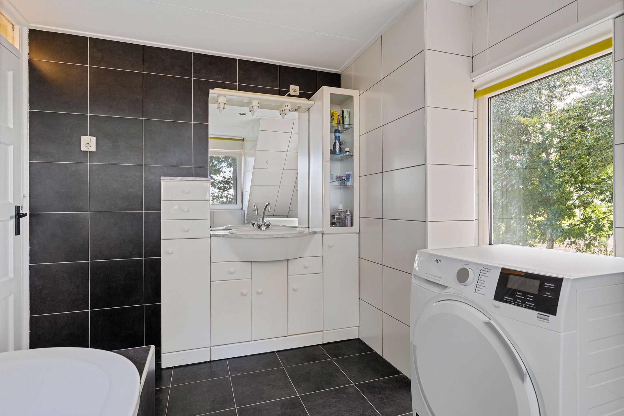 Photo 33 of Burchtweg 19-A