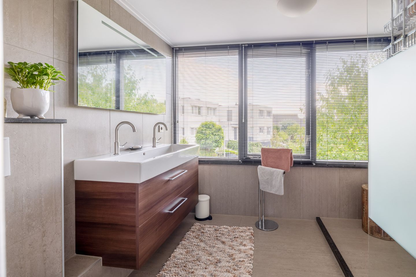 Foto 44 van Willemijn Posthumusstraat 11