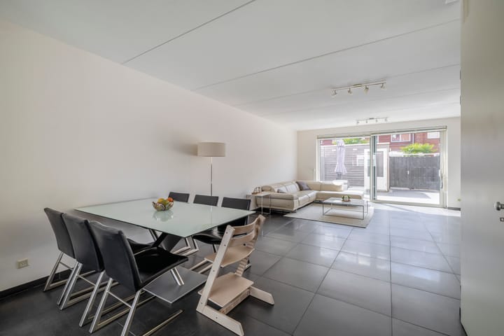 Foto 2 van 1e Lunarelaan 21