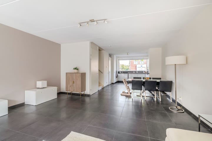 Foto 12 van 1e Lunarelaan 21