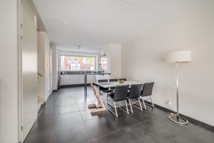 Foto 13 van 1e Lunarelaan 21