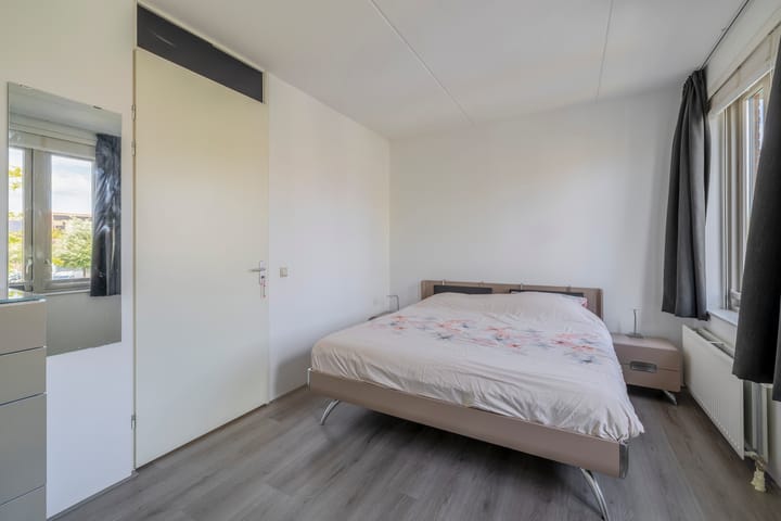 Foto 16 van 1e Lunarelaan 21