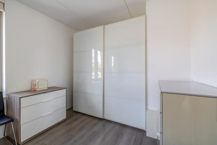 Foto 17 van 1e Lunarelaan 21