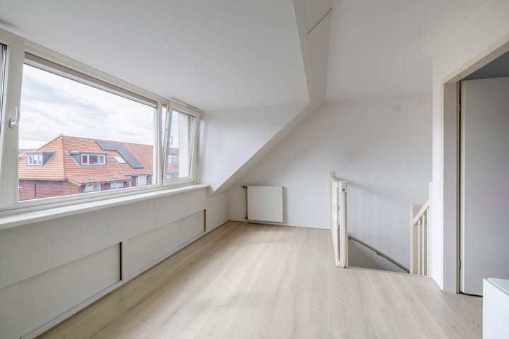 Foto 23 van 1e Lunarelaan 21