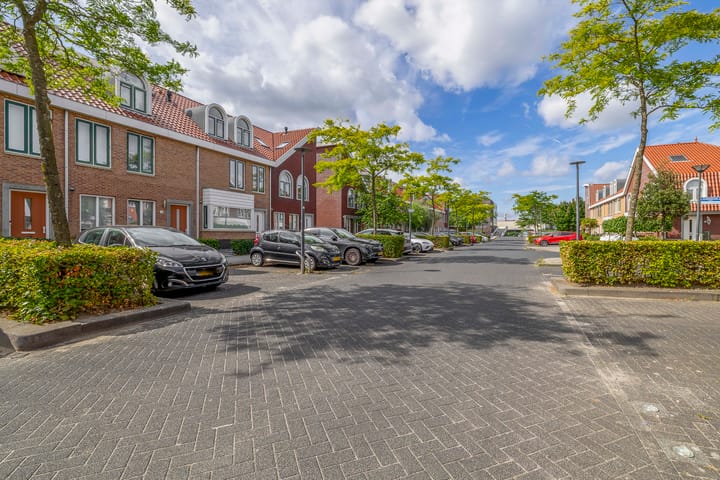 Foto 29 van 1e Lunarelaan 21