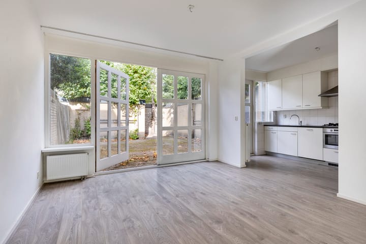 Foto 8 van Rechterenstraat 30