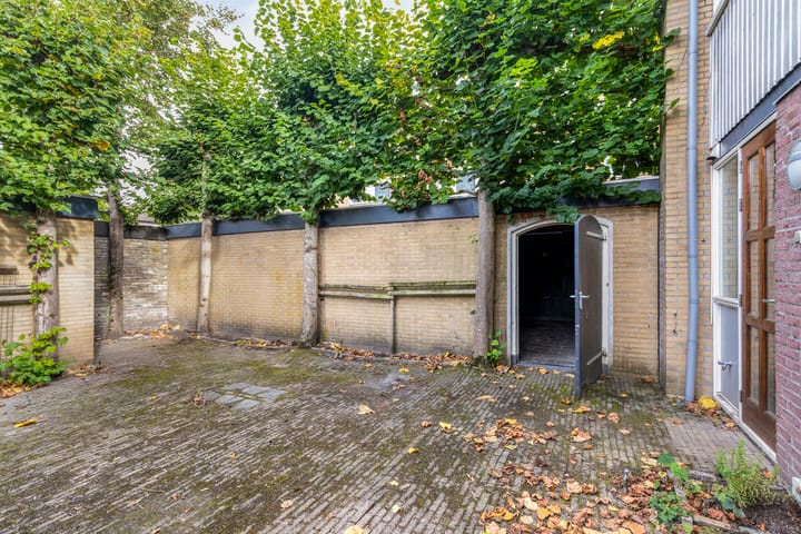 Foto 14 van Rechterenstraat 30