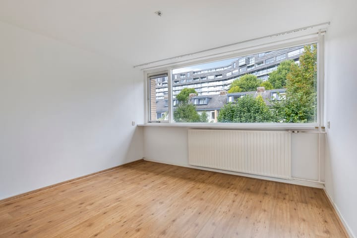 Foto 19 van Rechterenstraat 30