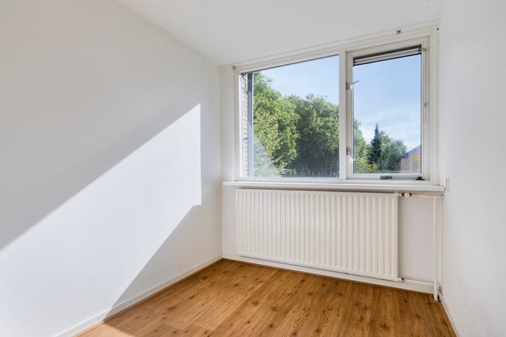 Foto 23 van Rechterenstraat 30