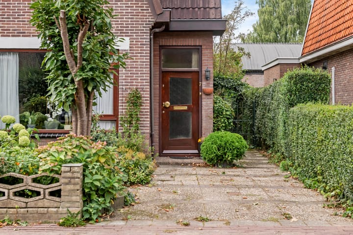 Foto 3 van Heuveloordweg 7